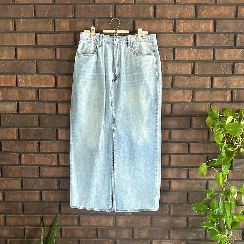 Blank NYC Light Blue Denim Skirt